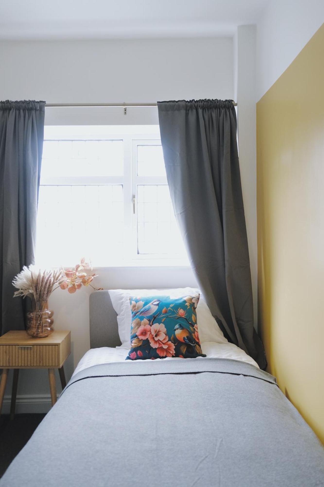 Bee Stays - Long Lane Warrington Extérieur photo