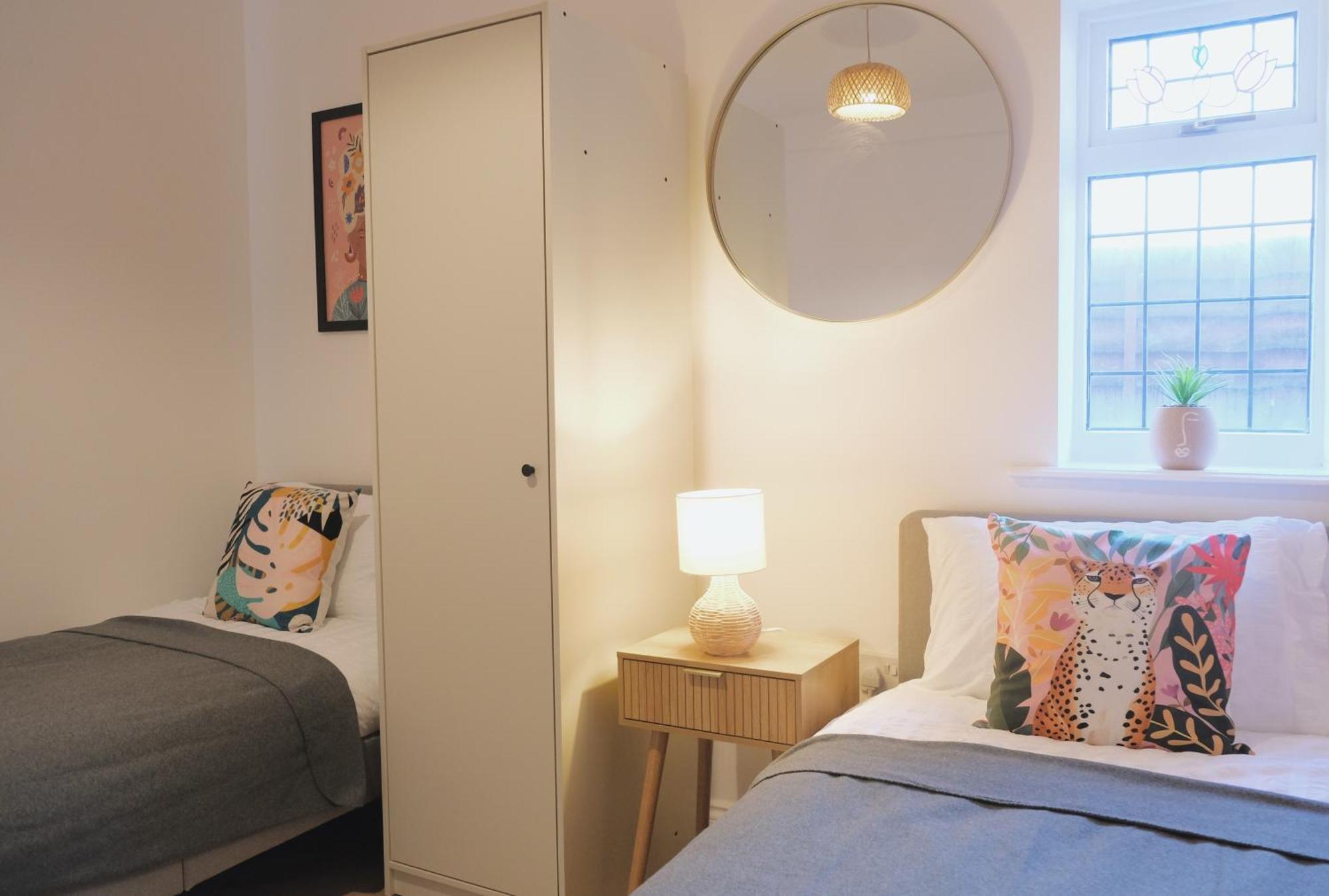 Bee Stays - Long Lane Warrington Extérieur photo